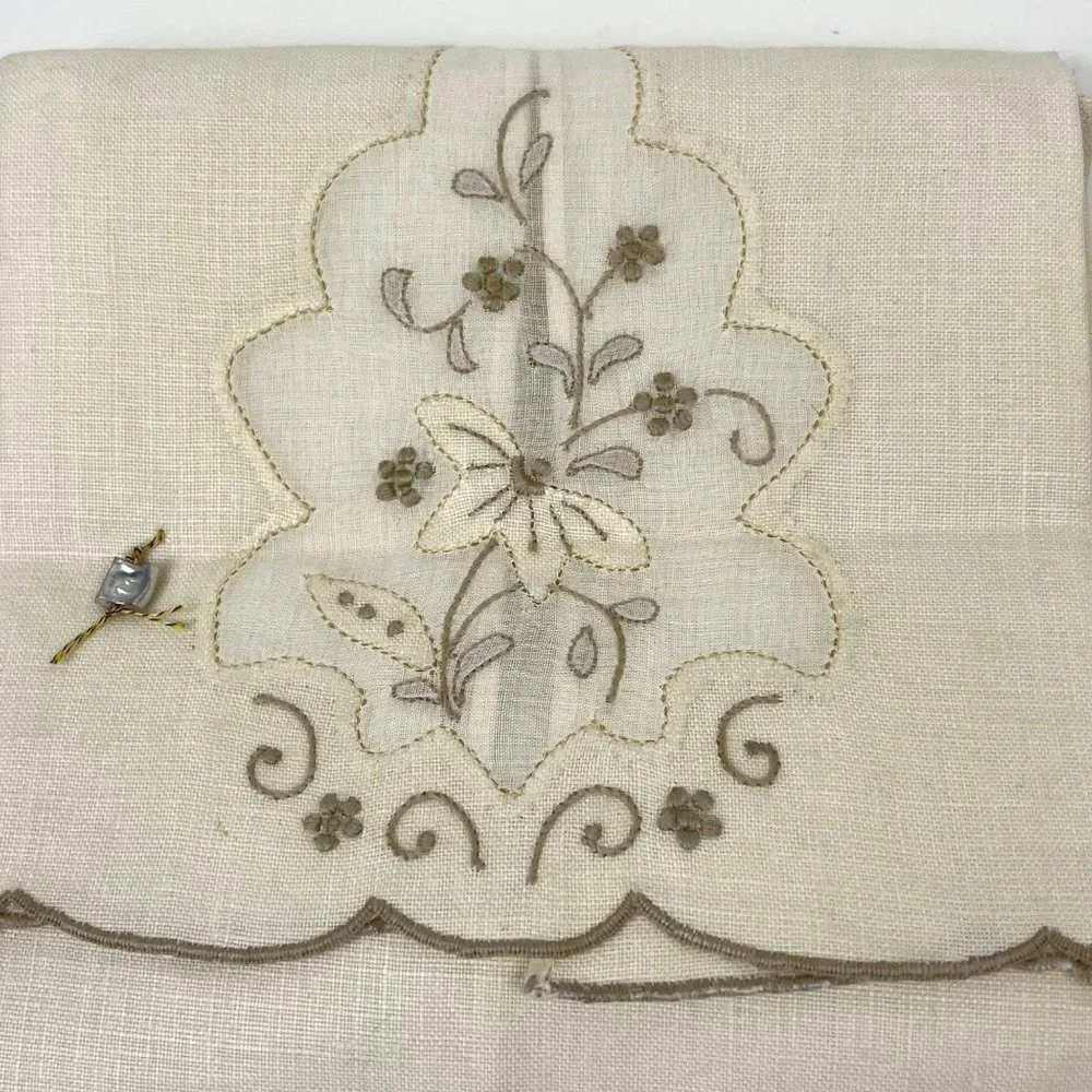 Vintage Set of 2 Beige Floral Embroidered Tea Towels